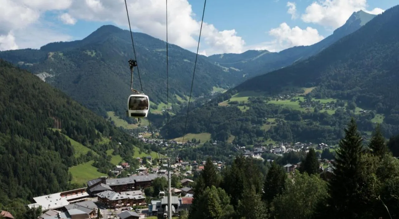Relai S11 Grand et lumineux studio avec coin montagne 4-6 pers, 30m des pistes, grand balcon, DRAPS NON COMPRIS Saint-Jean-dʼAulps 0*,  France