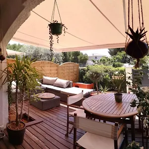 https://t2-avec-grande-terrasse-a-5-min-a-pieds-de-la-mer.fr-provencehotel.com