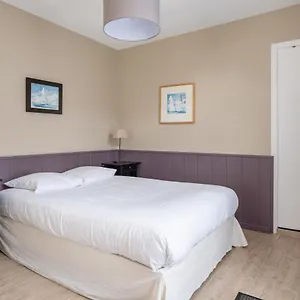 https://studio-les-ruets.inbrittany.com